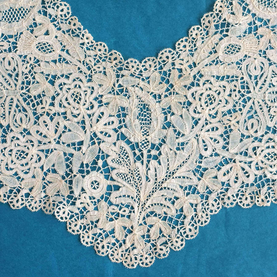Antique 19th Century Honiton Lace Collar - Thistles & Butterflies