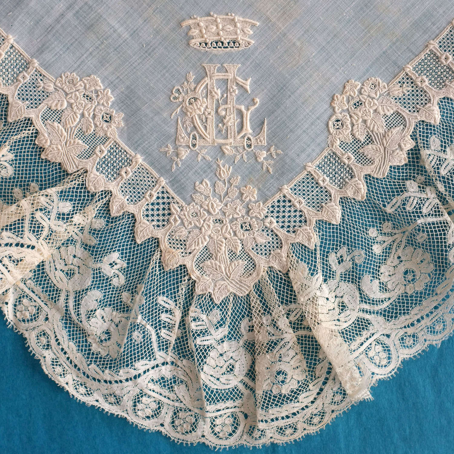 Antique 19th Century Whitework and Valenciennes Lace Handkerchief