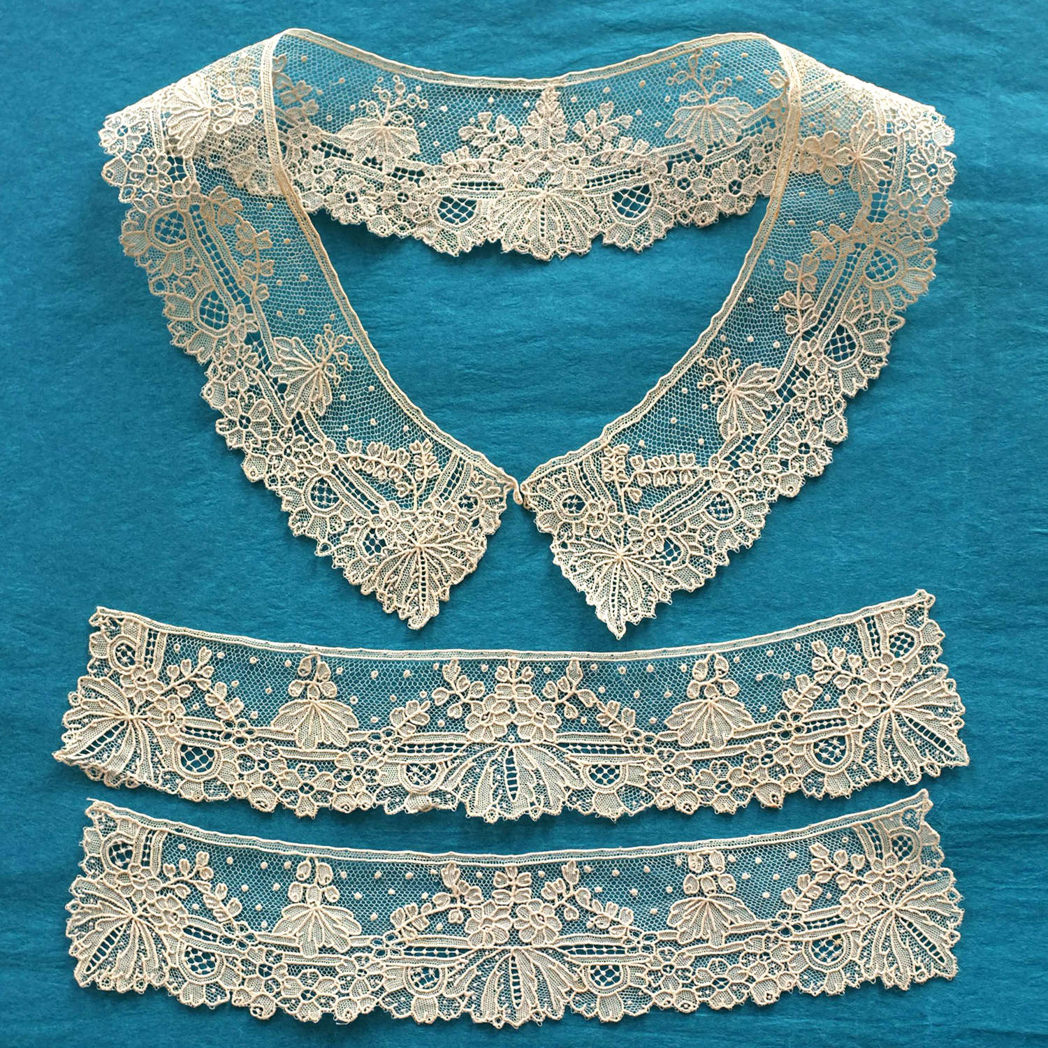 Antique 19th Century Brussels Point de Gaze Lace Collar and Cuffs