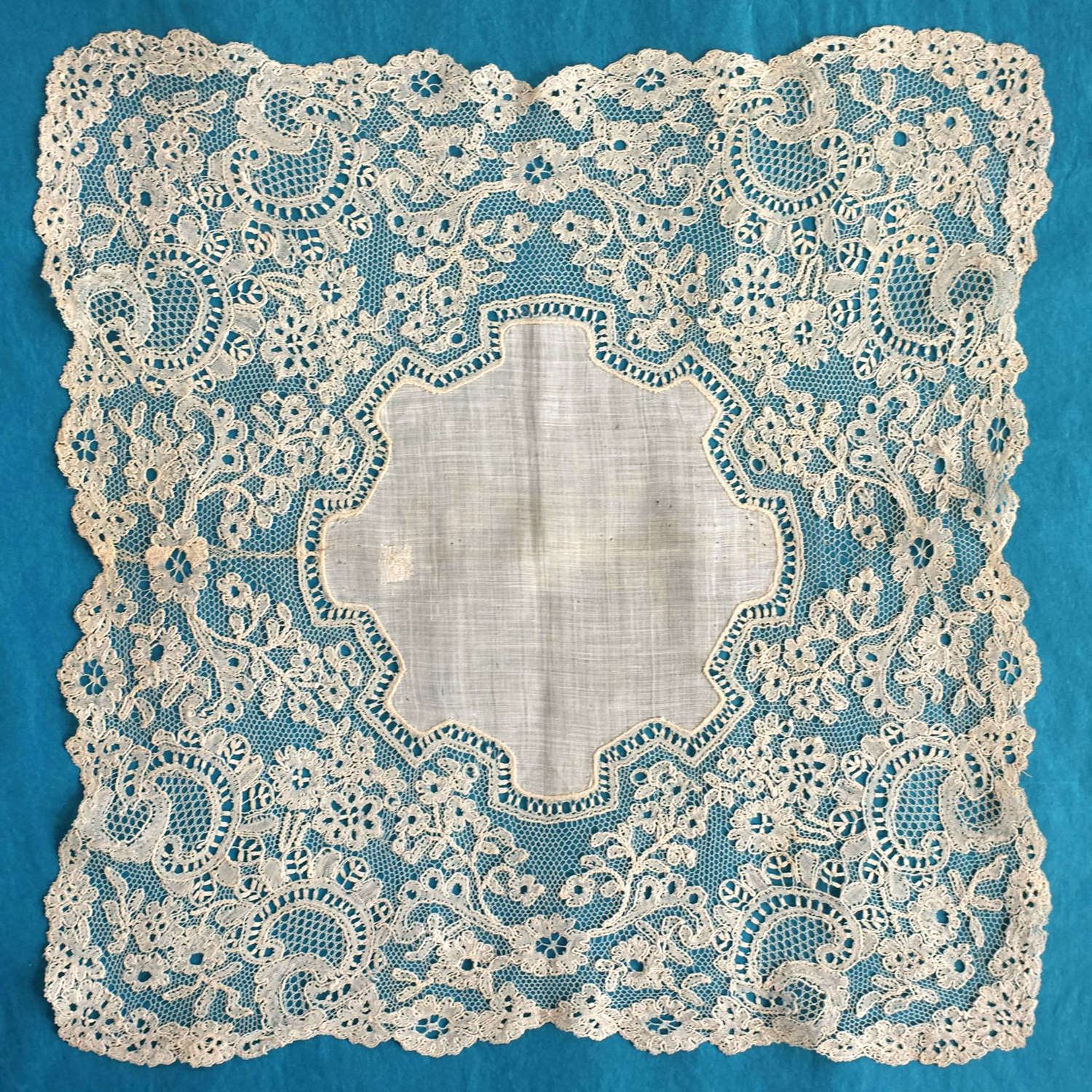 Antique Chantilly/ Bucks Bobbin Lace Handkerchief