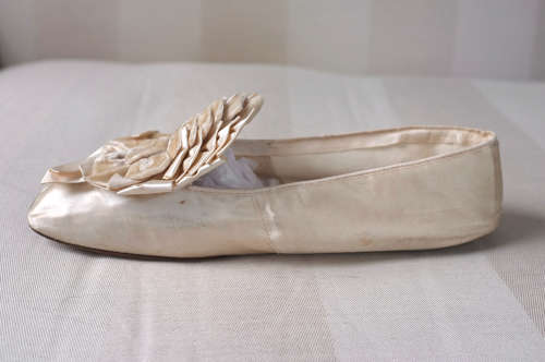 Antique Silk Satin Shoes with Rosette by Mayer, Paris circa 1850