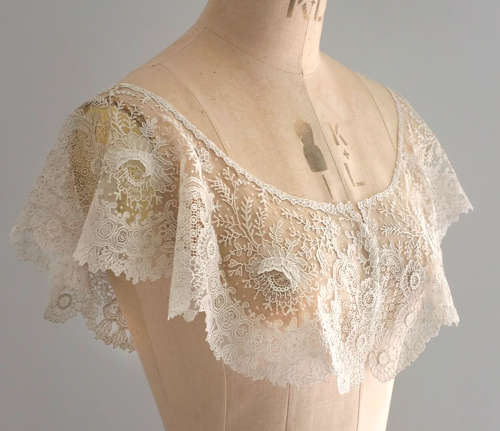 Antique Brussels Point de Gaze Lace Bertha