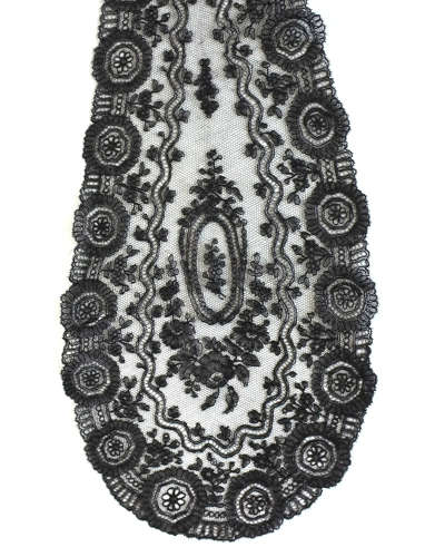 Antique Black Chantilly Lace Collar