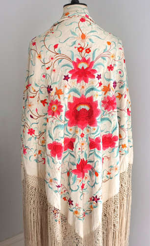 Antique 1920s Chinese Embroidered Silk Shawl