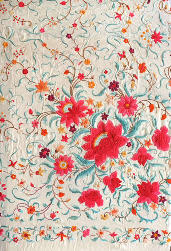 Antique 1920s Chinese Embroidered Silk Shawl