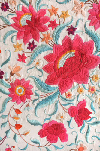Antique 1920s Chinese Embroidered Silk Shawl