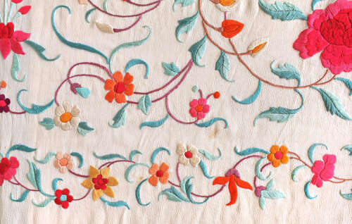 Antique 1920s Chinese Embroidered Silk Shawl
