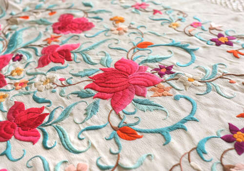 Antique 1920s Chinese Embroidered Silk Shawl