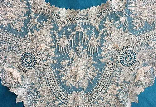 Antique Brussels Point de Gaze Needlelace Shawl Collar