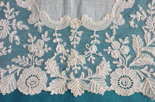 Antique Point d'Angleterre Lace Handkerchief