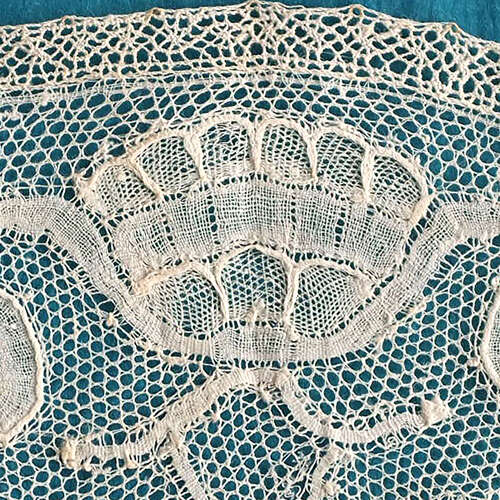 Antique 18th Century  Honiton Lace Cap Back