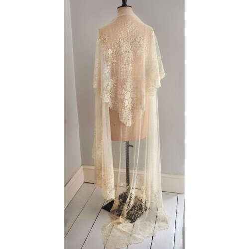 Antique Brussels Applique Lace Wedding Veil