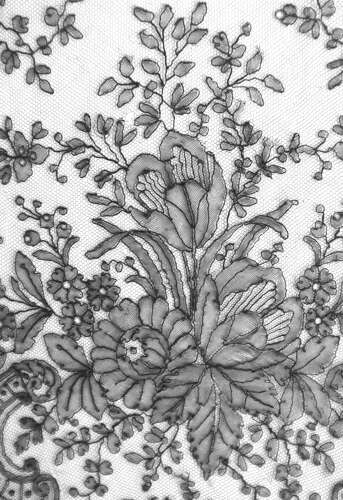 Antique Chantilly Lace Rectangular Shawl