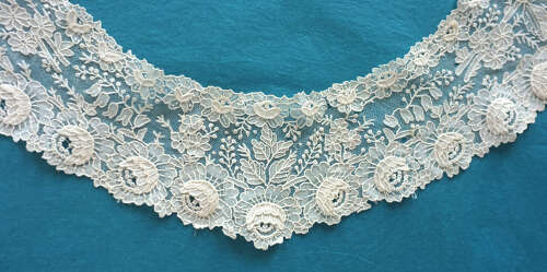 Brussels Point de Gaze Needlelace Collar and Cuffs