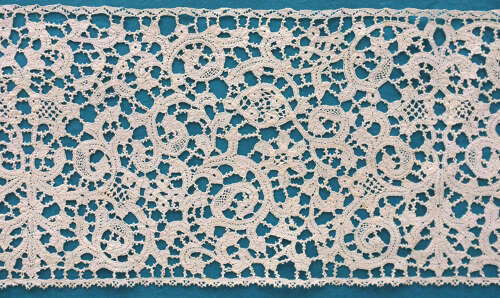 Antique 17th Century Milanese Bobbin Lace Border