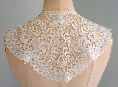 Antique Brussels Duchesse Lace Collar