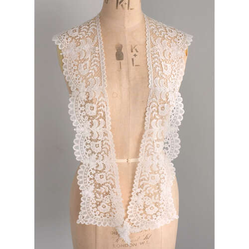 Antique Brussels Duchesse Lace Collar