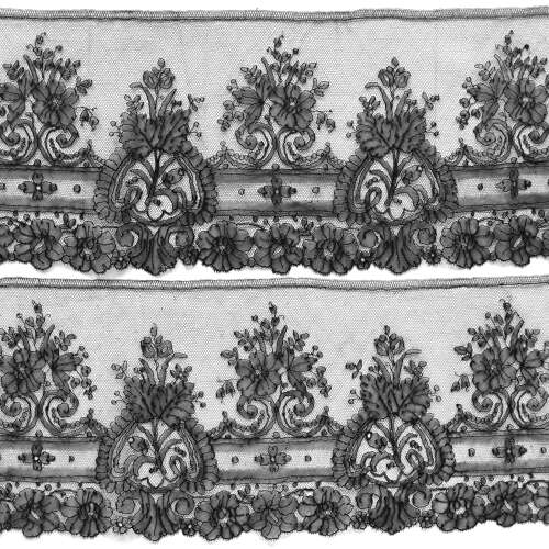 Antique Black Hand Made Chantilly Lace Border