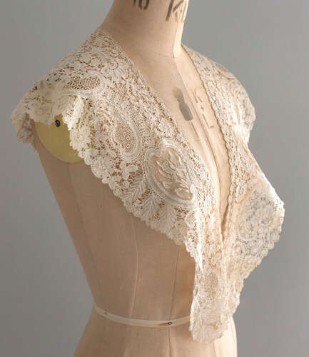 Antique Brussels Duchesse and Point de Gaze Lace Collar with Iris Flowers