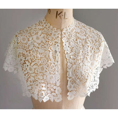 Antique Honiton Lace Collar