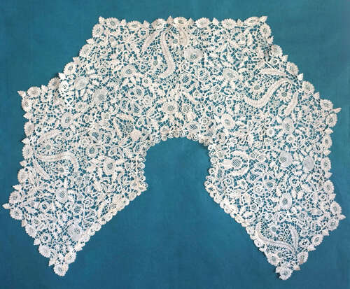 Antique Honiton Lace Collar